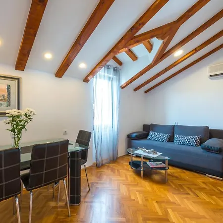 Apartment Lapad Tolja
