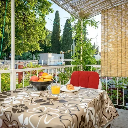 Lapad Tolja Apartment
