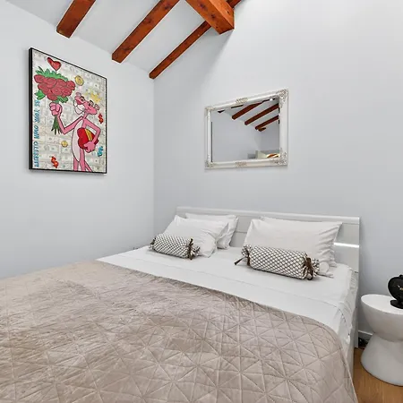 Lapad Tolja 아파트