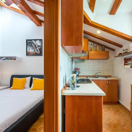 Lapad Tolja Apartamento *