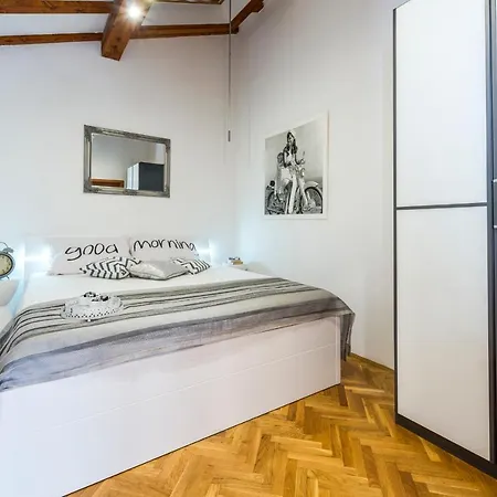 Lapad Tolja Apartamento